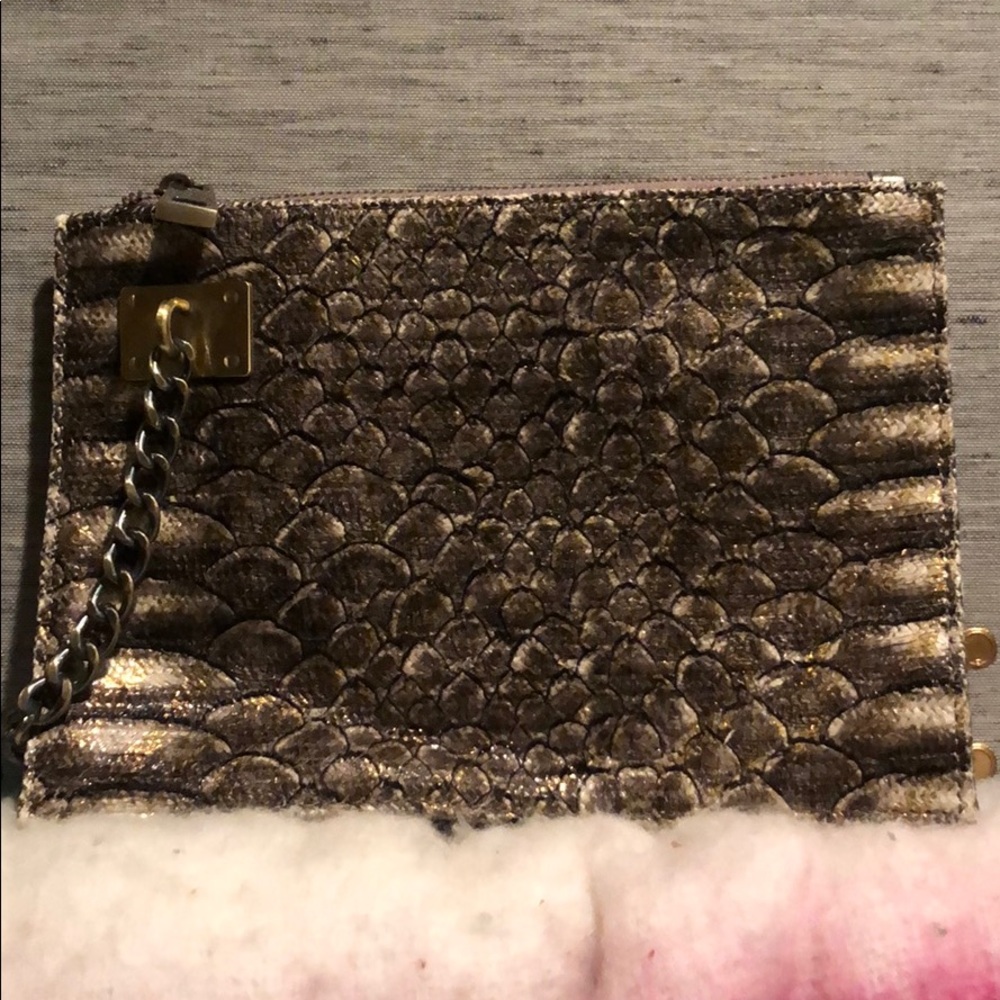 Purse - Picture 3 of 5
